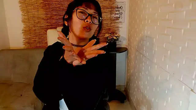 Luna 7 777 online show from 19, 3, 2025