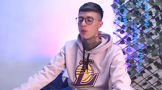 Snapshot of 7_Saturno_7 chatting on 5, 3, 2025 7 Saturno 7 online show from 5, 3, 2025