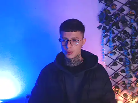 Snapshot of 7_Saturno_7 chatting on 7, 3, 2025 7 Saturno 7 online show from 7, 3, 2025