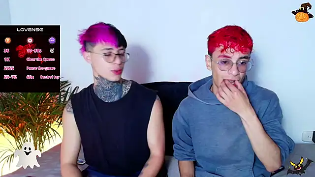 Snapshot of 7_Saturno_7 chatting on 28, 10, 2025 7 Saturno 7 online show from 28, 10, 2025