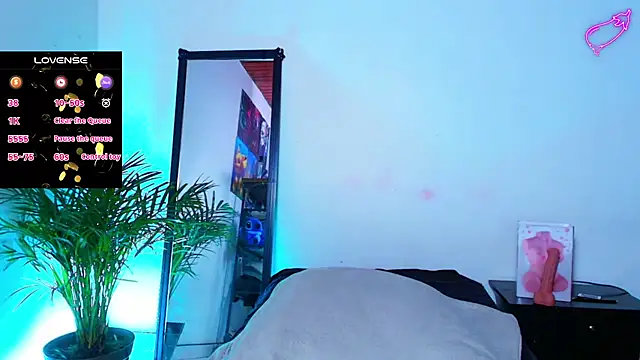 Snapshot of 7_Saturno_7 chatting on 13, 11, 2025 7 Saturno 7 online show from 13, 11, 2025