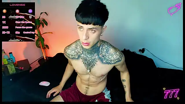 Snapshot of 7_Saturno_7 chatting on 12, 7, 2026 7 Saturno 7 online show from 12, 7, 2026