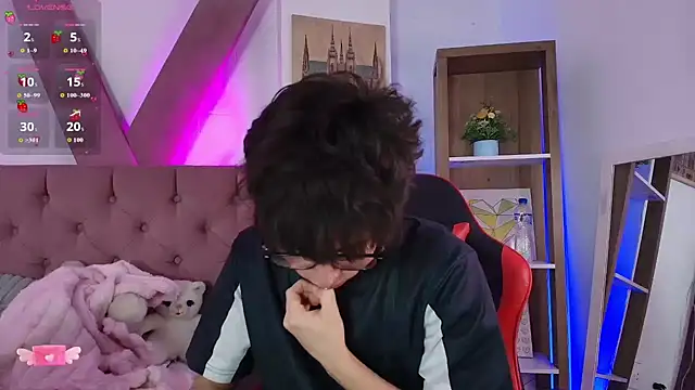 PepperTwink online show from 1, 5, 2026