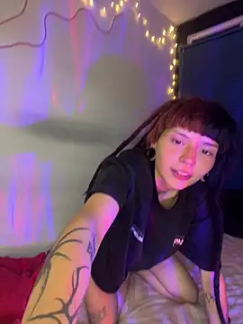 Snapshot of mavimist__ chatting on 3, 10, 2025 mavimist online show from 3, 10, 2025