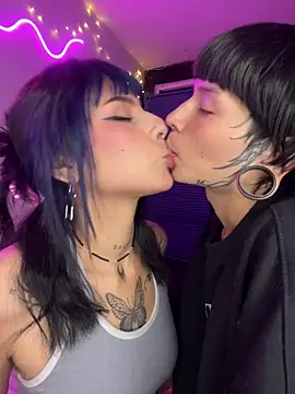 Snapshot of mavimist__ chatting on 18, 12, 2025 mavimist online show from 18, 12, 2025