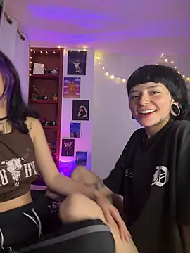 Snapshot of mavimist__ chatting on 9, 3, 2026 mavimist online show from 9, 3, 2026