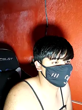 Snapshot of LuisA_Femm chatting on 20, 2, 2025 LuisA Femm online show from 20, 2, 2025