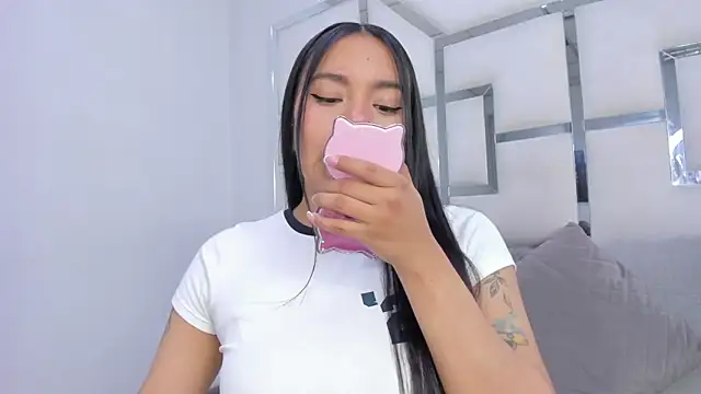 Snapshot of ZoeWan69 chatting on 20, 12, 2025 ZoeWan69 online show from 20, 12, 2025