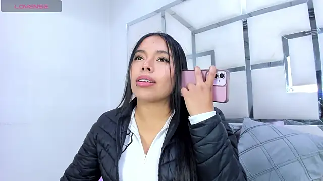 Snapshot of ZoeWan69 chatting on 4, 3, 2026 ZoeWan69 online show from 4, 3, 2026