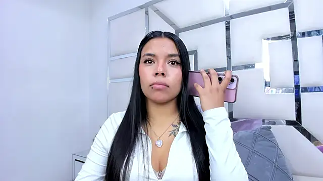 Snapshot of ZoeWan69 chatting on 8, 3, 2026 ZoeWan69 online show from 8, 3, 2026