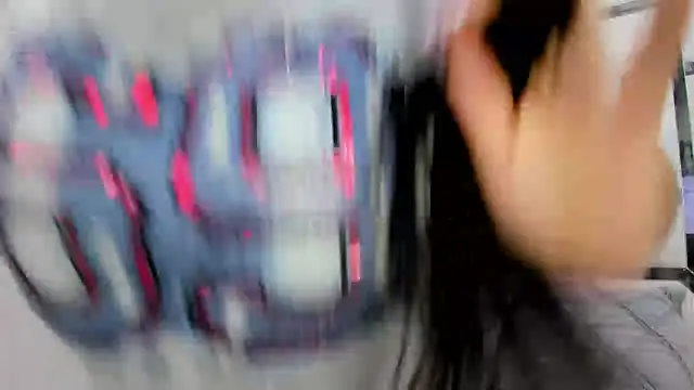 ZoeWan69 online show from 1, 5, 2026