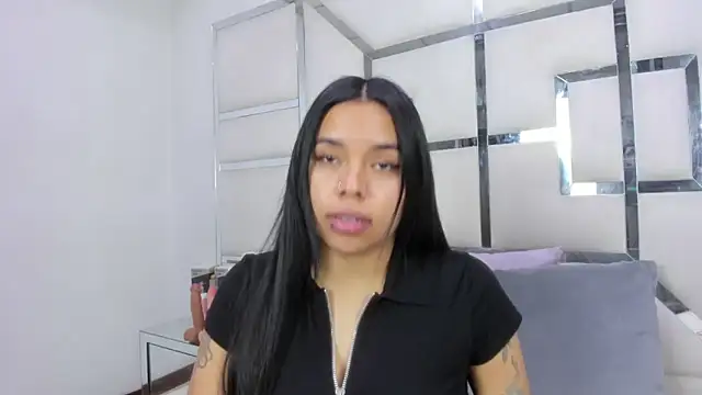 ZoeWan69 online show from 5, 5, 2026