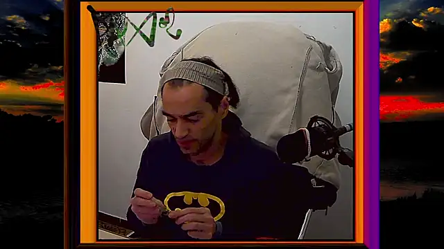 Snapshot of ReyDeBotones chatting on 3, 3, 2026 ReyDeBotones online show from 3, 3, 2026