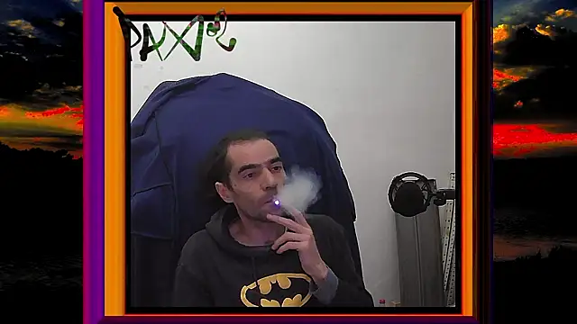 Snapshot of ReyDeBotones chatting on 4, 3, 2026 ReyDeBotones online show from 4, 3, 2026