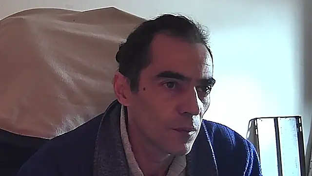 Snapshot of ReyDeBotones chatting on 6, 3, 2026 ReyDeBotones online show from 6, 3, 2026