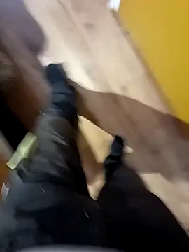 Snapshot of Dam70 chatting on 1, 11, 2025 Dam70 online show from 1, 11, 2025