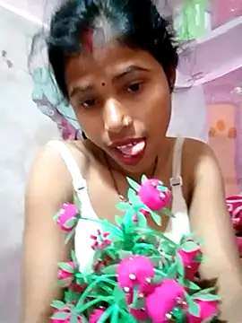 Snapshot of Miss_triha chatting on 5, 2, 2025 Miss triha online show from 5, 2, 2025