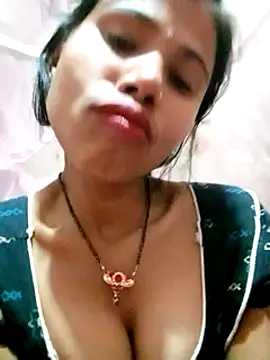 Snapshot of Miss_triha chatting on 27, 2, 2025 Miss triha online show from 27, 2, 2025