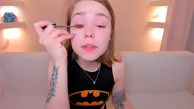 Snapshot of YourMegan chatting on 6, 11, 2025 YourMegan online show from 6, 11, 2025