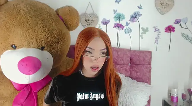 Khloe Leal online show from 6, 2, 2025