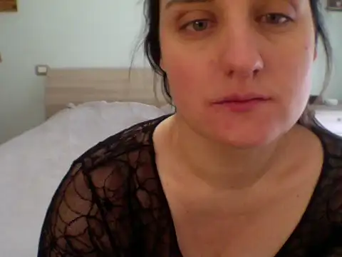 PrincessEileen89 online show from 5, 3, 2025