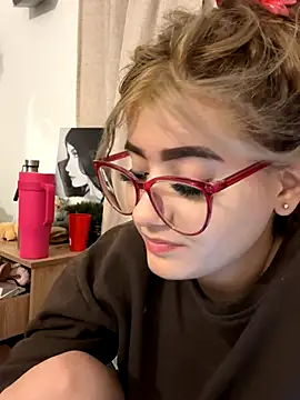 akirahattori online show from 10, 10, 2025