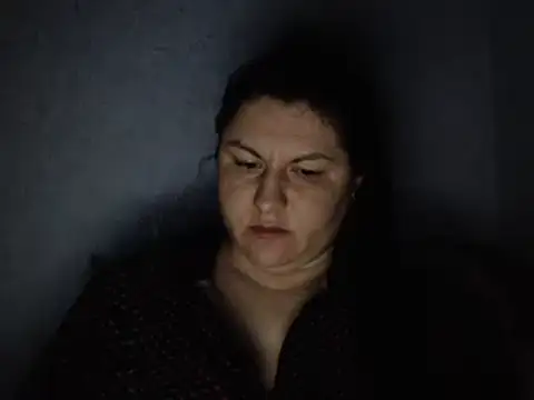 KiraSwee online show from 3, 10, 2025