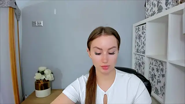 DonnaCam online show from 16, 10, 2025