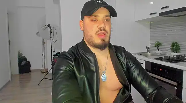 Snapshot of ZackMasterss chatting on 4, 2, 2025 ZackMasterss online show from 4, 2, 2025