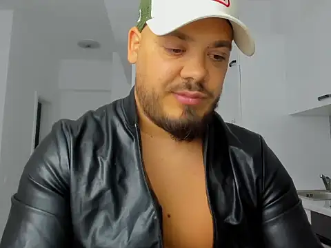 Snapshot of ZackMasterss chatting on 8, 9, 2025 ZackMasterss online show from 8, 9, 2025