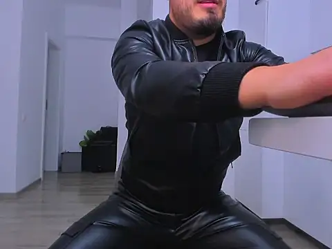 Snapshot of ZackMasterss chatting on 10, 11, 2025 ZackMasterss online show from 10, 11, 2025