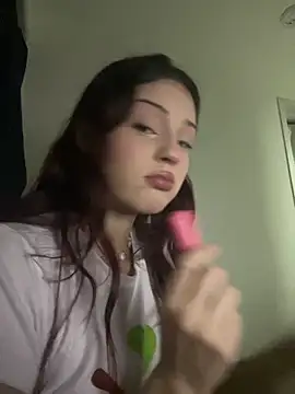 Snapshot of AngelRuby chatting on 14, 12, 2025 AngelRuby online show from 14, 12, 2025