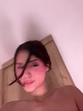 Snapshot of AngelRuby chatting on 8, 3, 2026 AngelRuby online show from 8, 3, 2026