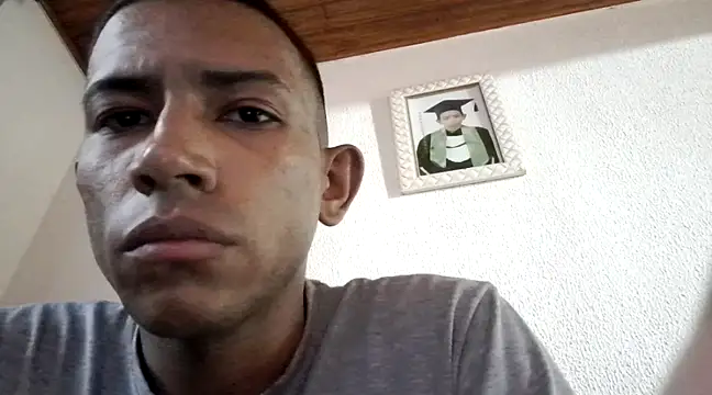 Snapshot of Mineirinho043 chatting on 14, 2, 2025 Mineirinho043 online show from 14, 2, 2025