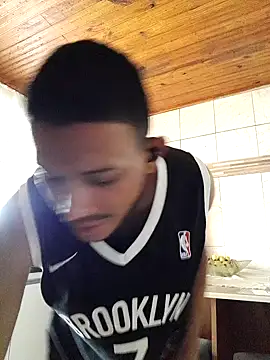 Snapshot of Mineirinho043 chatting on 6, 3, 2025 Mineirinho043 online show from 6, 3, 2025