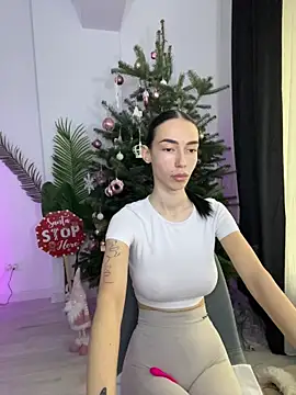 Celine Roxelle online show from 18, 11, 2025