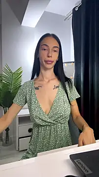 Celine Roxelle online show from 9, 7, 2026