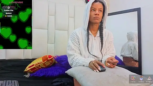 dafnnelewis online show from 2, 5, 2026