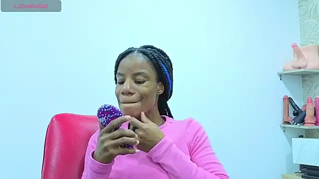 dafnnelewis online show from 10, 7, 2026