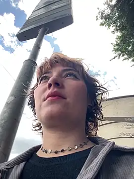 Maggie Geller online show from 25, 2, 2026