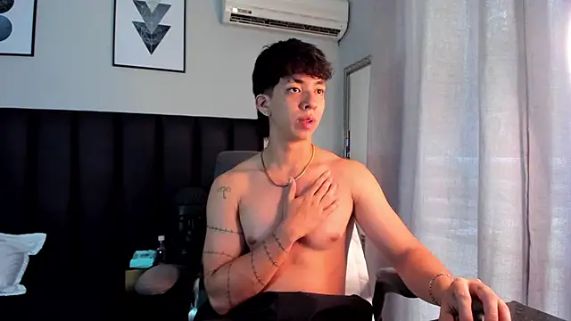 ISAAC CRYSTON online show from 24, 2, 2025