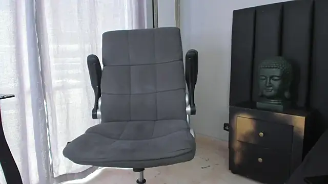 ISAAC CRYSTON online show from 13, 3, 2025