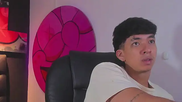 ISAAC CRYSTON online show from 12, 9, 2025