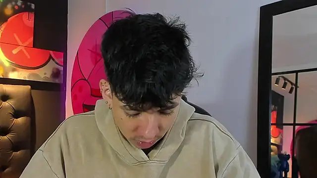 ISAAC CRYSTON online show from 18, 9, 2025