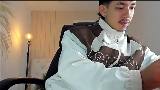 ISAAC CRYSTON online show from 28, 11, 2025