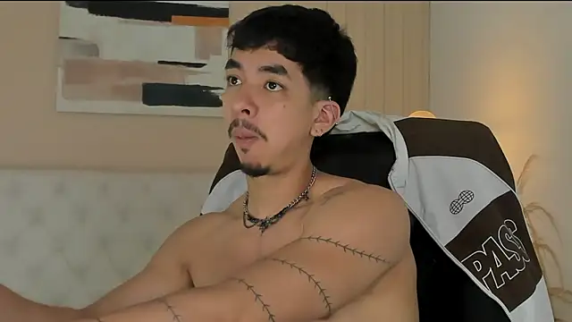 ISAAC CRYSTON online show from 4, 2, 2026