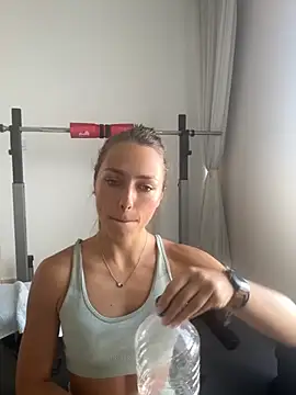 Snapshot of Hilary_283 chatting on 9, 9, 2025 Hilary 283 online show from 9, 9, 2025