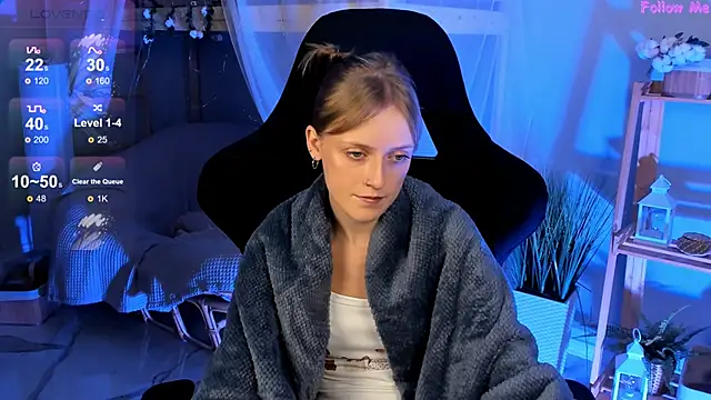 Snapshot of KiraMontoya chatting on 27, 9, 2025 KiraMontoya online show from 27, 9, 2025