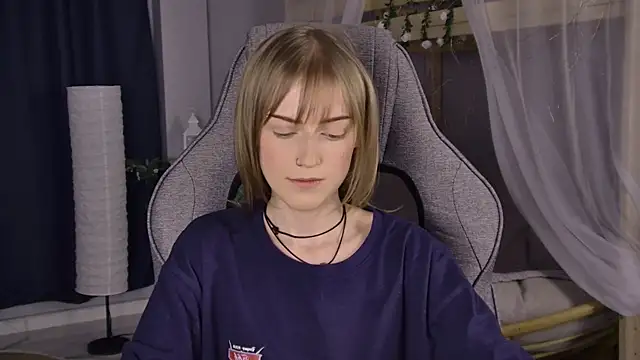 KiraMontoya online show from 8, 5, 2026