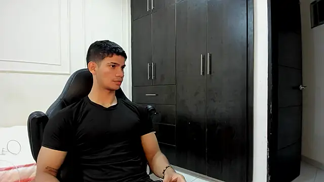 ANDRES STUD online show from 6, 4, 2026